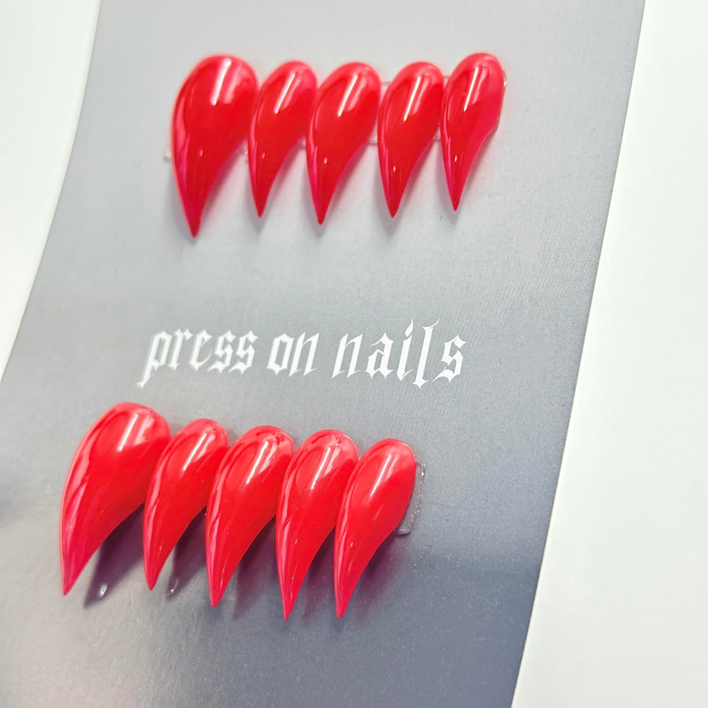 RIICFDD 10 Pcs Christmas Press on Nails – Red Curved Stiletto Eagle Claw False Nails