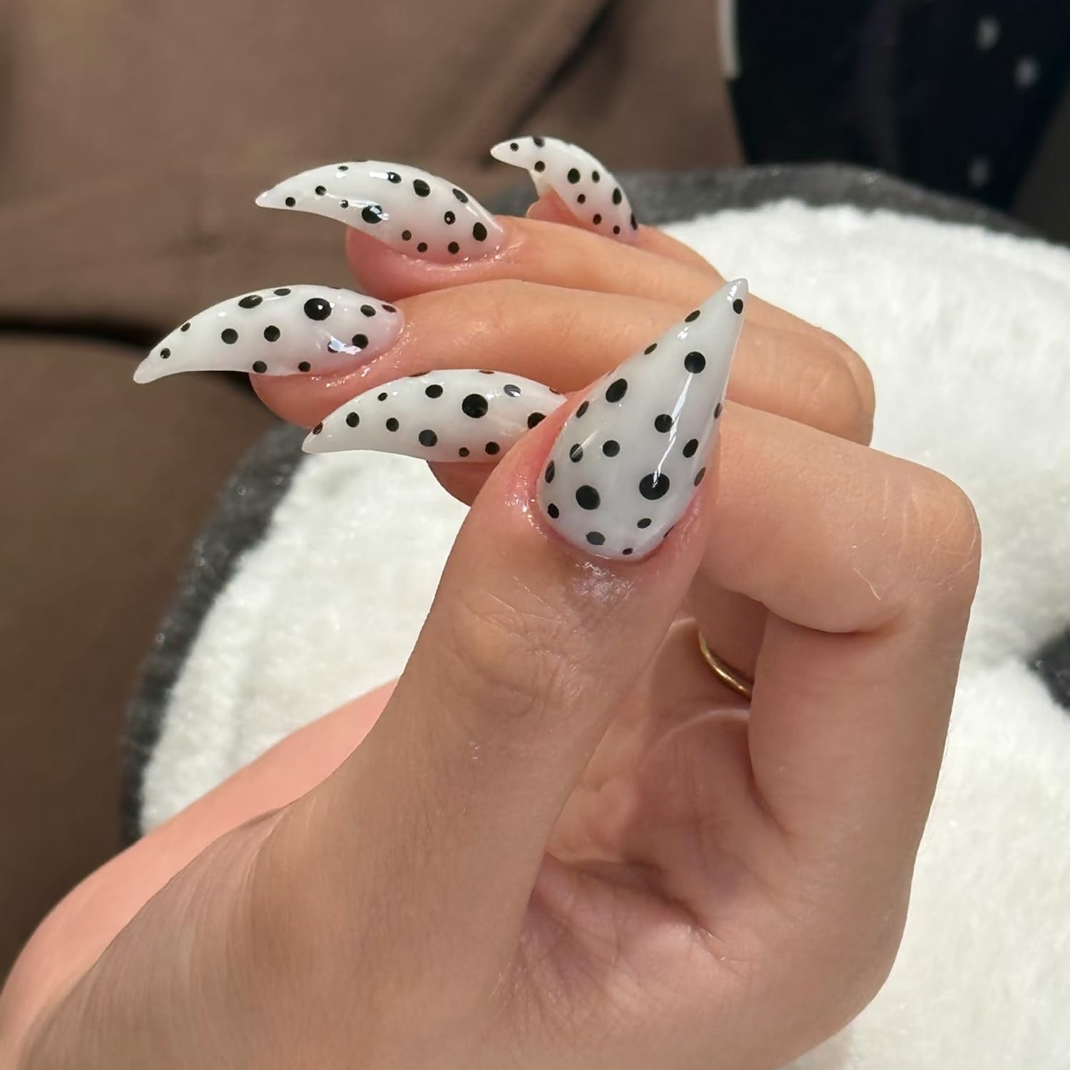 RIICFDD 10 Pcs Thick Press-On Nails White Stiletto – Reusable, Polka Dot Design