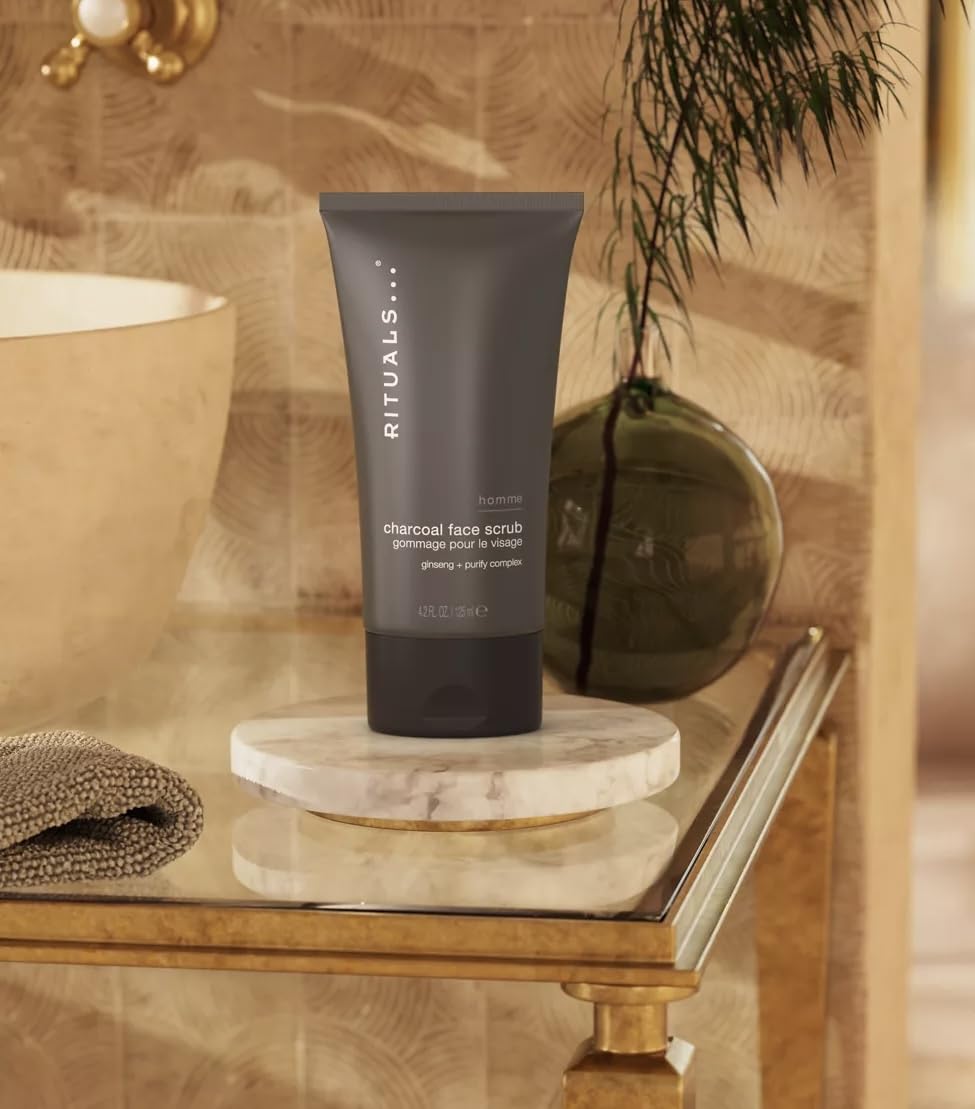RITUALS Homme Charcoal Face Scrub – 125ml/4.2oz | Gentle Exfoliating Cleanser for Men