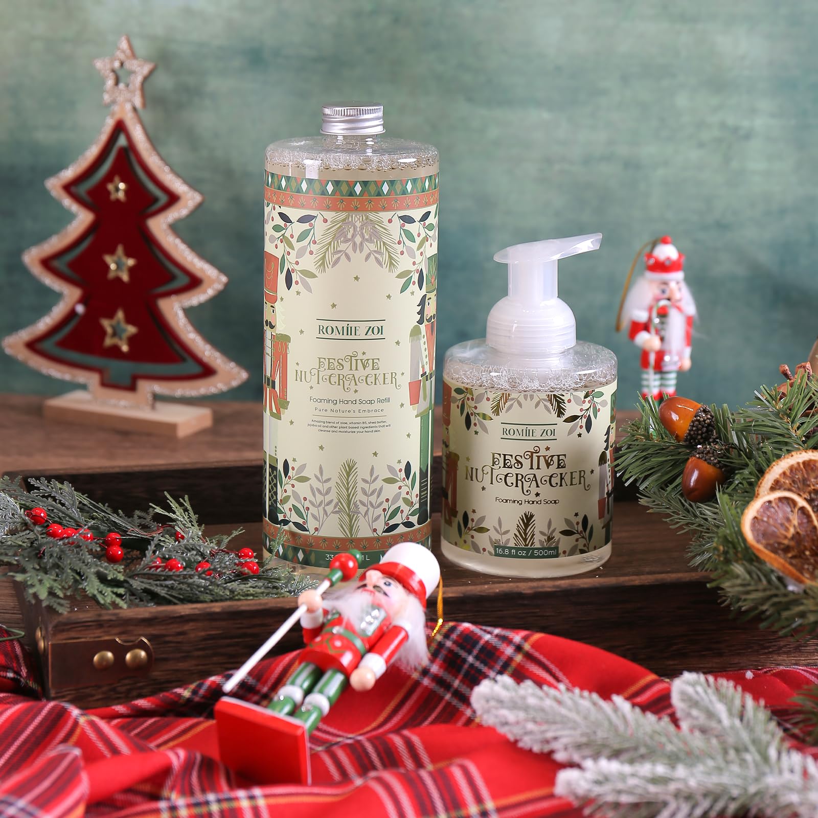ROMIIE ZOI Christmas Foaming Hand Soap Refill Set – Nutcracker Edition, 1000 ml + 500 ml Dispenser