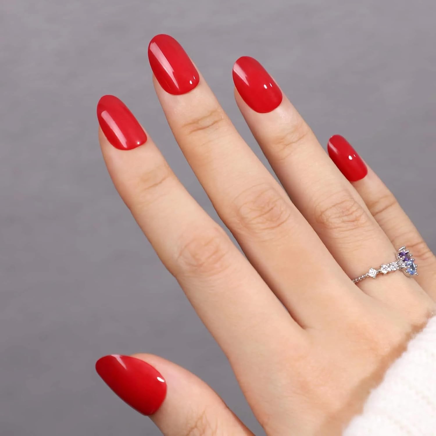 RPNZL Scarlett Press On Nails – Opaque Red Short Squoval, Salon-Quality Kit (32 Nails, 16 Sizes) with Glue & Tabs