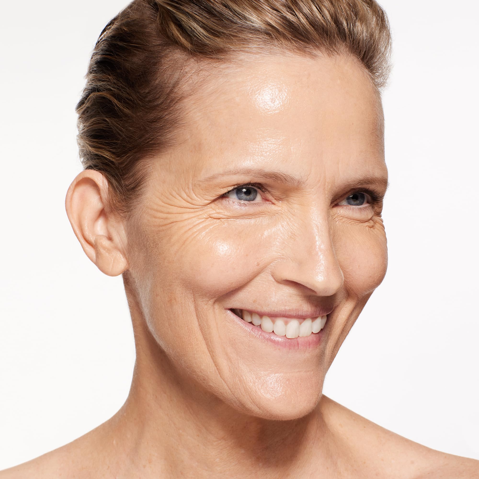 Shiseido RevitalEssence Skin Glow Foundation SPF 30 - 320 Pine | Buildable Medium Coverage