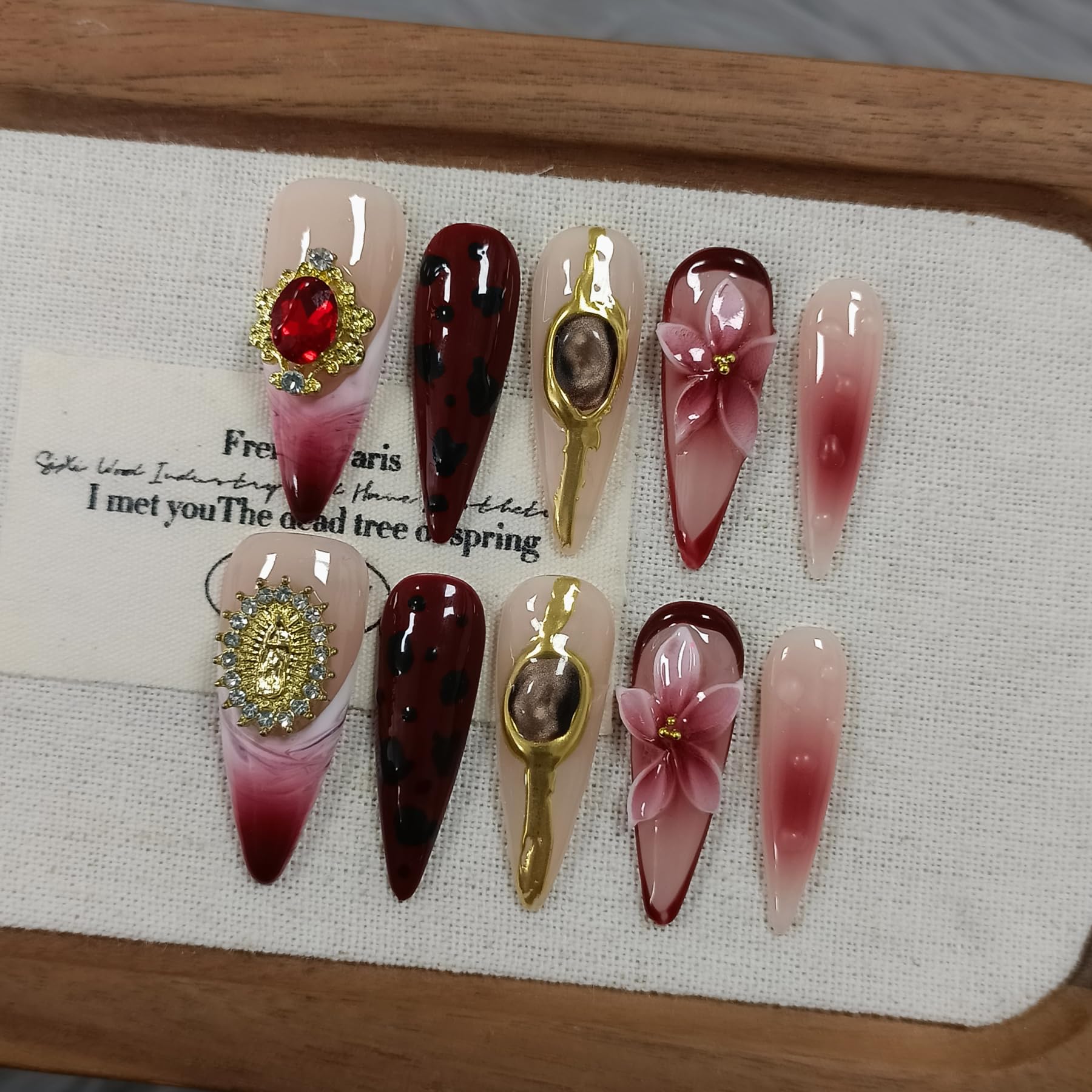 TENPAL Handmade Long Stiletto Press-On Nails – Burgundy Cat Eye 3D Leopard Embossed Design