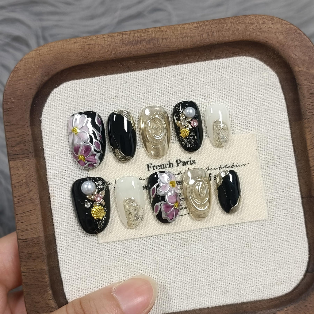 TENPAL Black Gold Floral Cat Eye Nails — Short Oval Press-On Kit