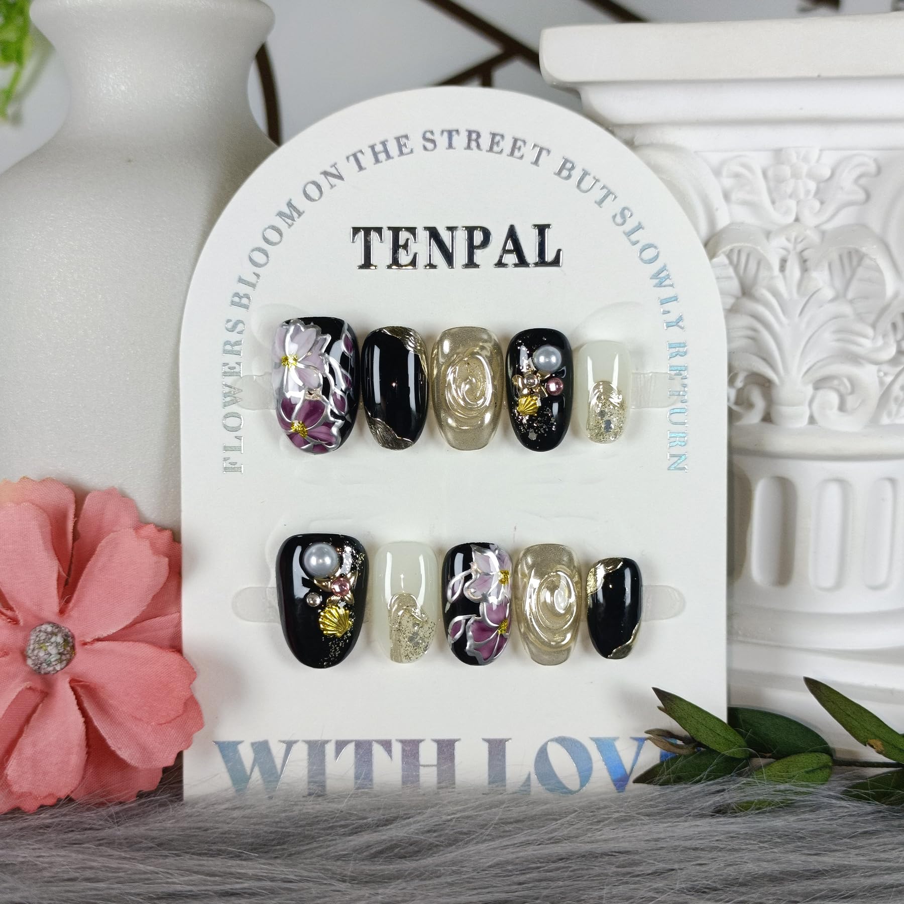 TENPAL Black Gold Floral Cat Eye Nails — Short Oval Press-On Kit
