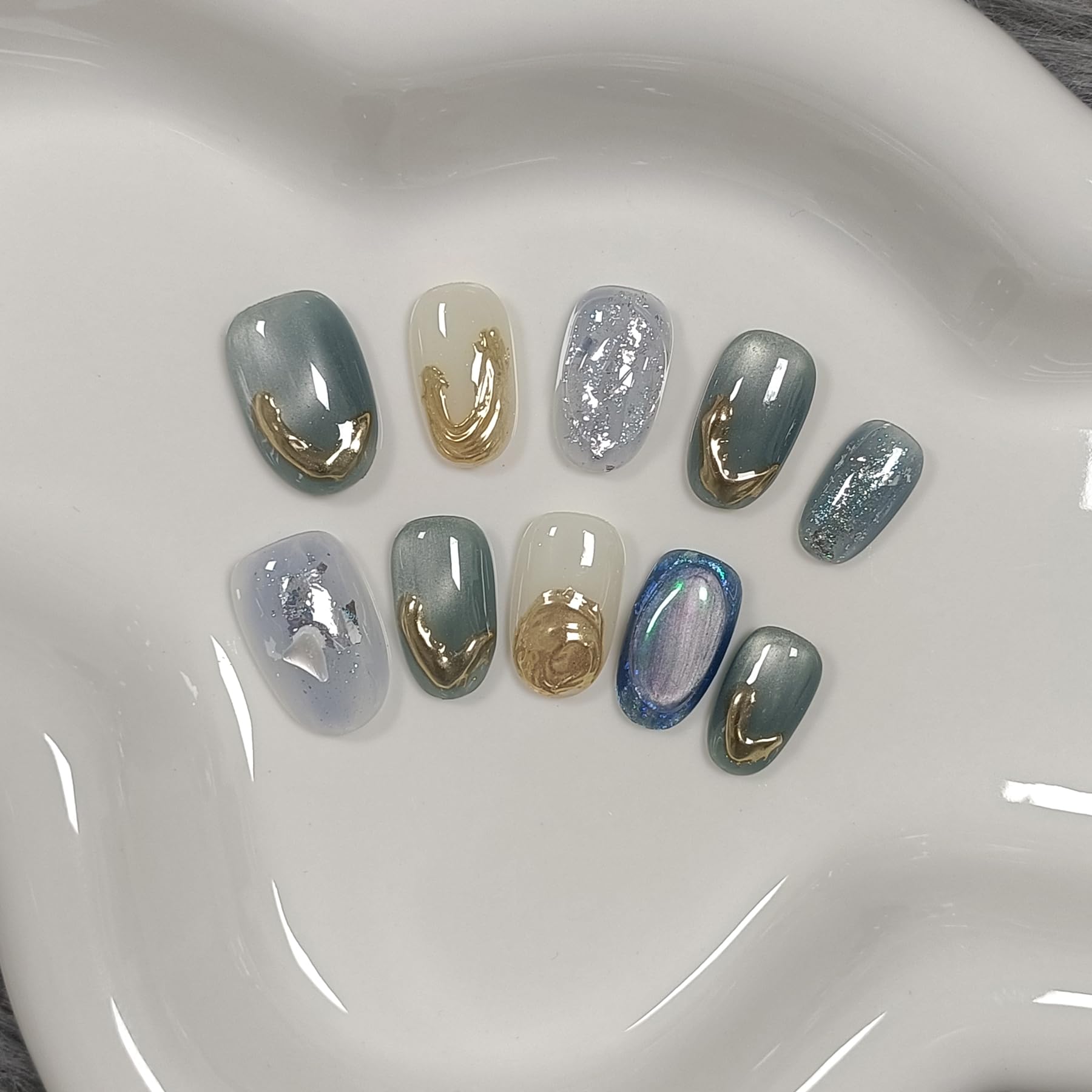 TENPAL Jade Cat Eye Glossy Press-On Nails Kit - Short Oval, Light Green Acrylic with Tools (XS)