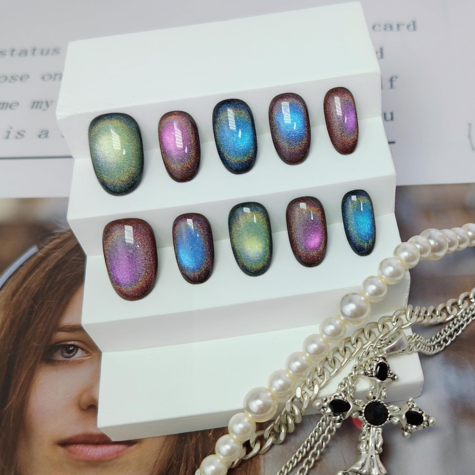 UNIYVOH Planet Small Oval Glitter Press-On Nails – Handmade Cat Eye & Aurora Designs