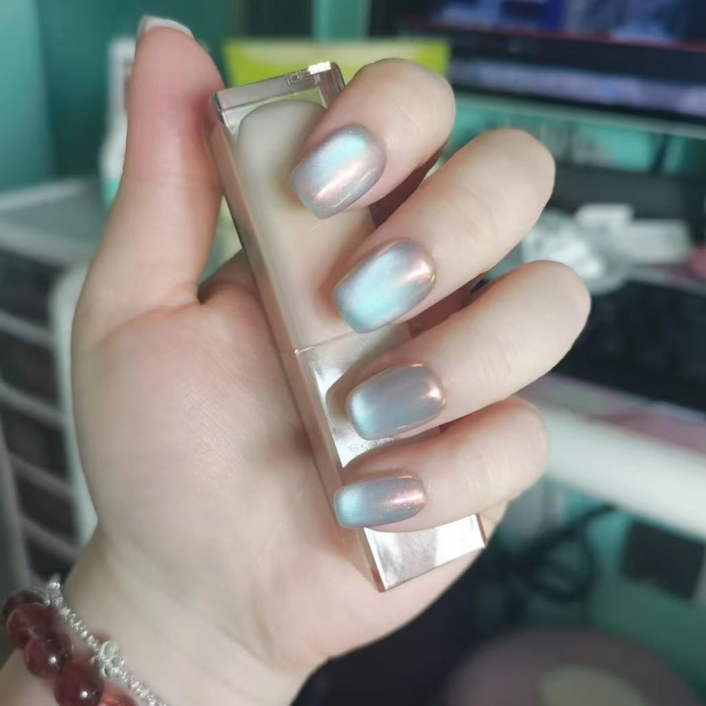 UNIYVOH Cat Eye Press-On Nails – Handmade Short Shapes with Aurora & Magnetic Shimmer (Aurora#Square Sunset River, Large)