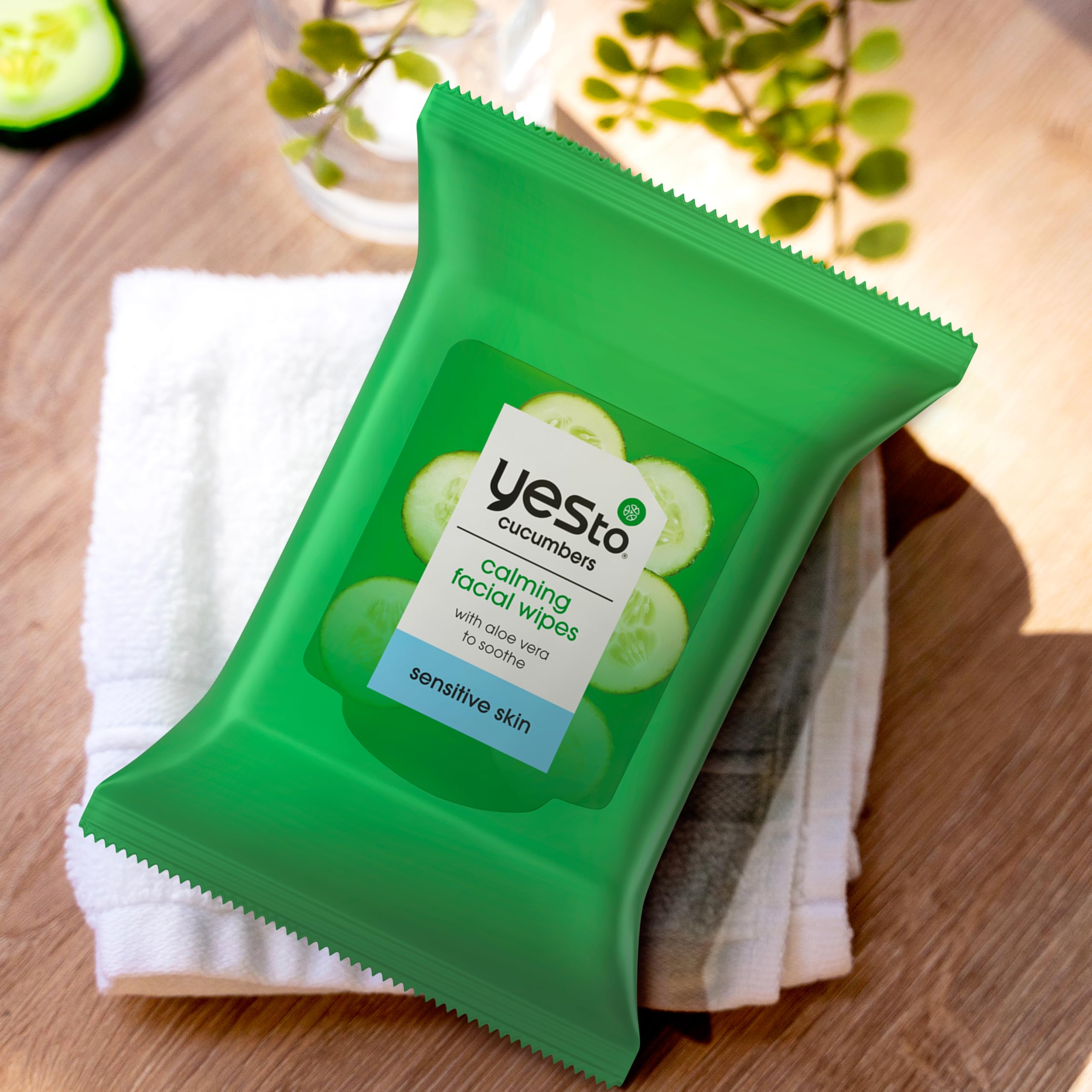 Yes To Face Wipes for Women and Men – Sensitive Cleanse with Cucumbers & Aloe (2-Pack)